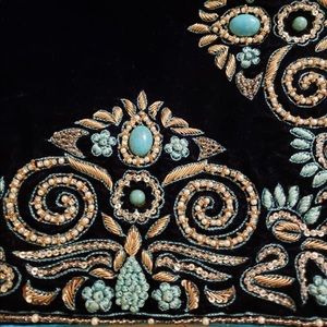 Velvet shawl with hand work